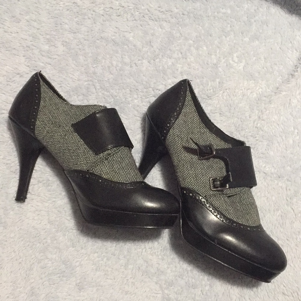 Black strap heels